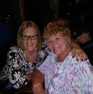 Meet your Posher, Gloria